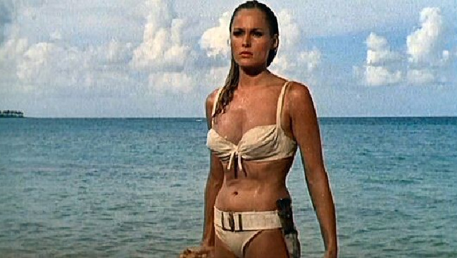 ursula andress
